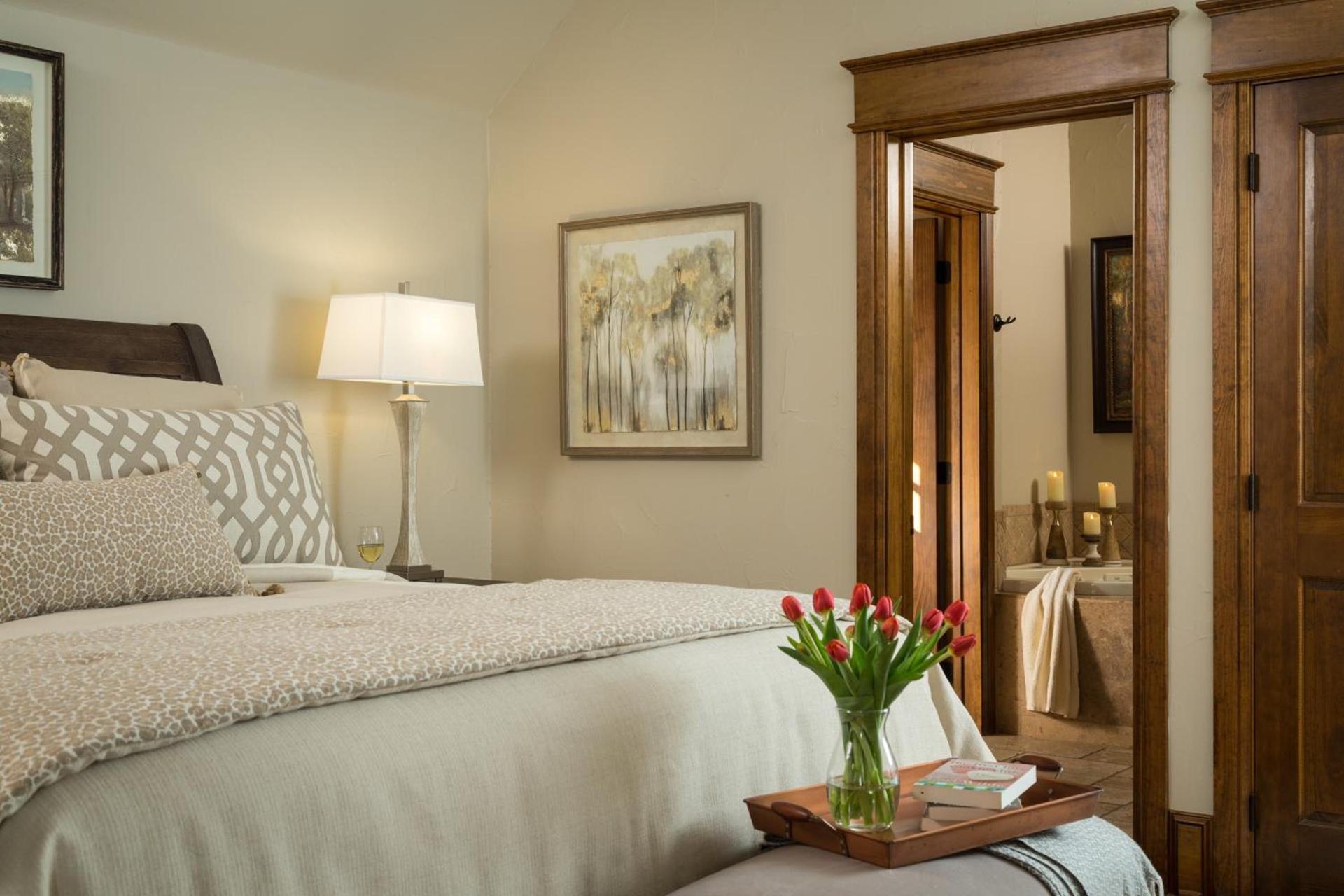 Inn on Lake Granbury a Boutique Hotel photo 48