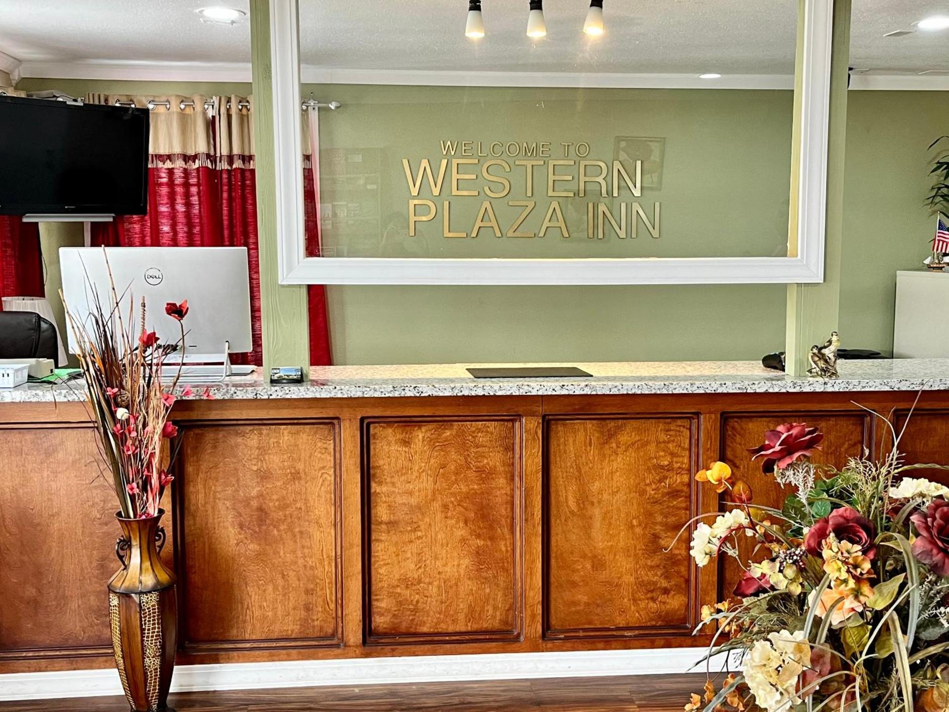 Western Plaza Inn photo 2