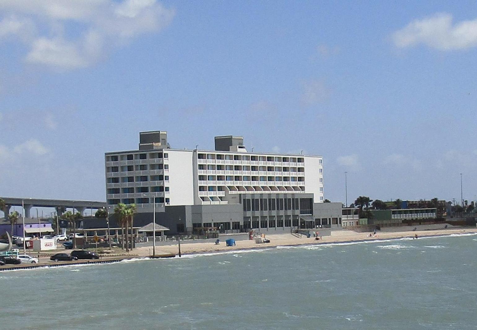 DoubleTree by Hilton Corpus Christi Beachfront photo 20