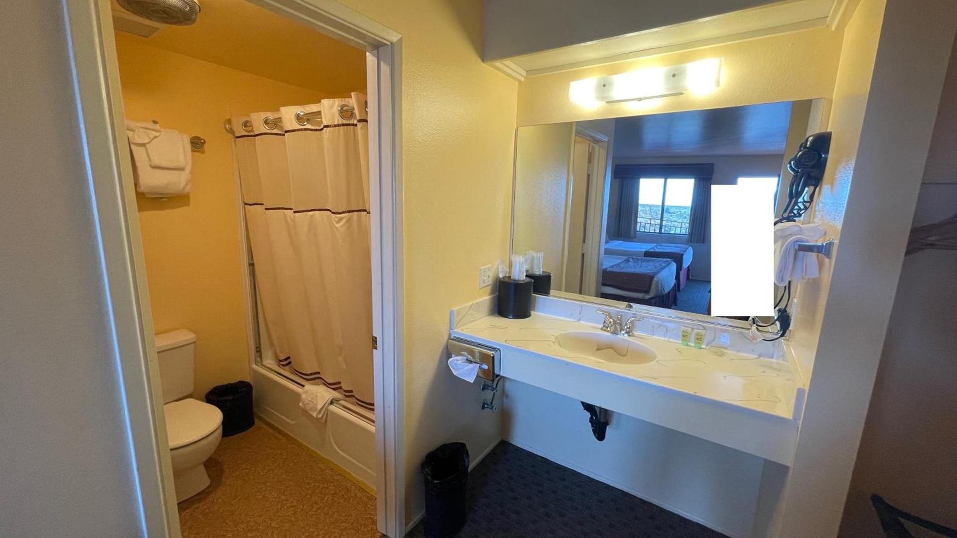 Yosemite Gateway Motel photo 34