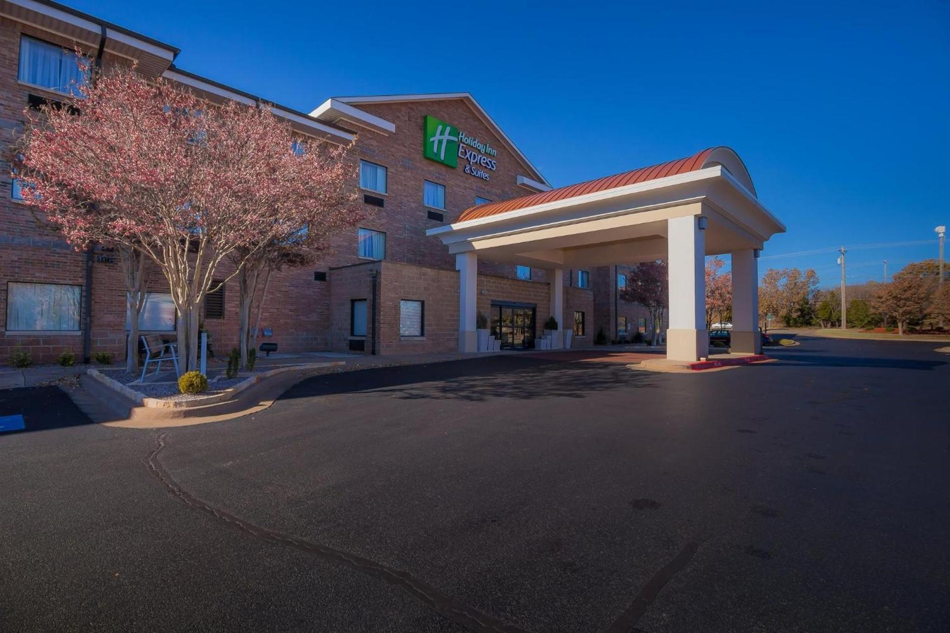 Holiday Inn Express Hotel & Suites Edmond by IHG photo 50