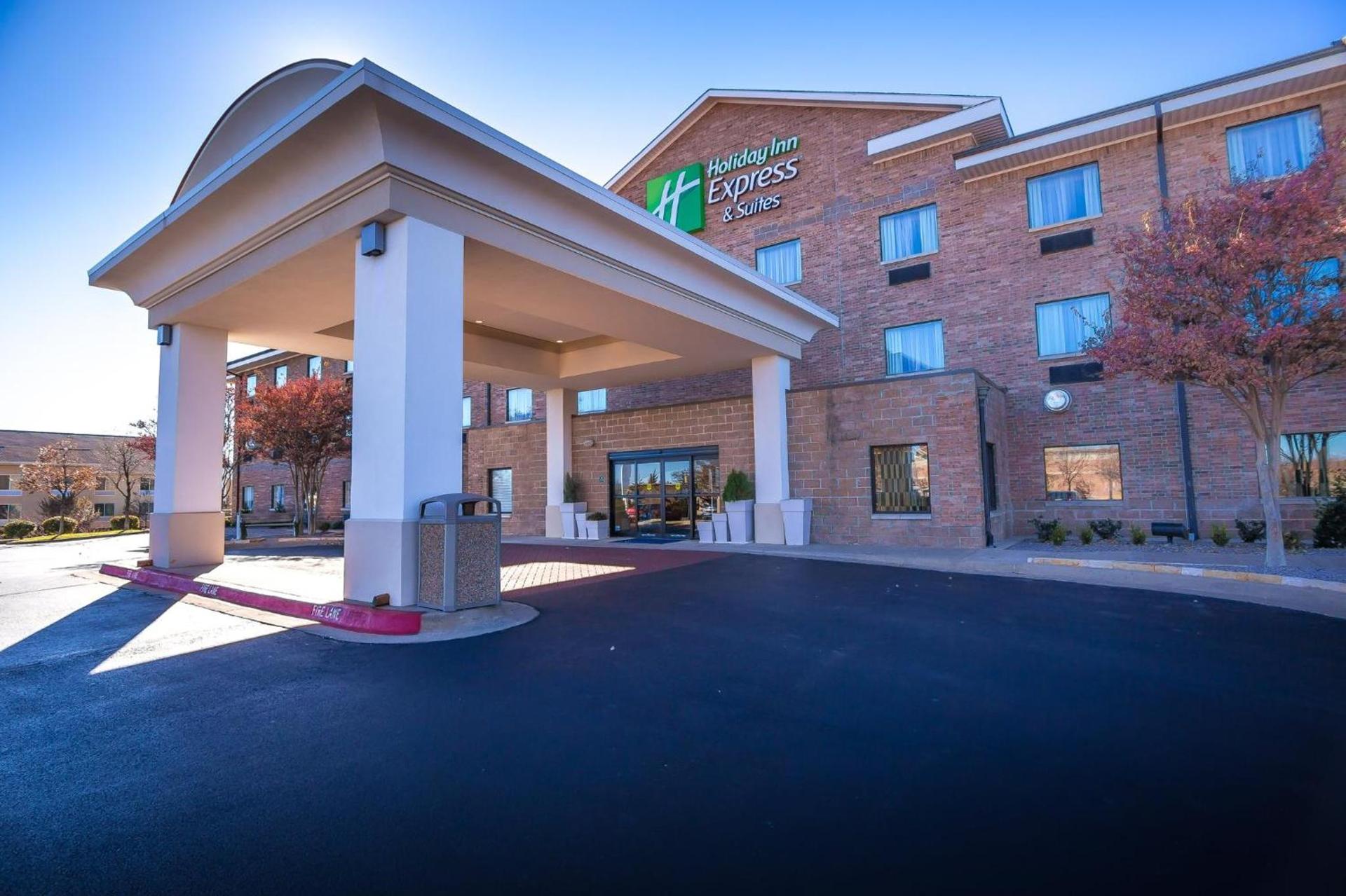 Holiday Inn Express Hotel & Suites Edmond by IHG photo 51