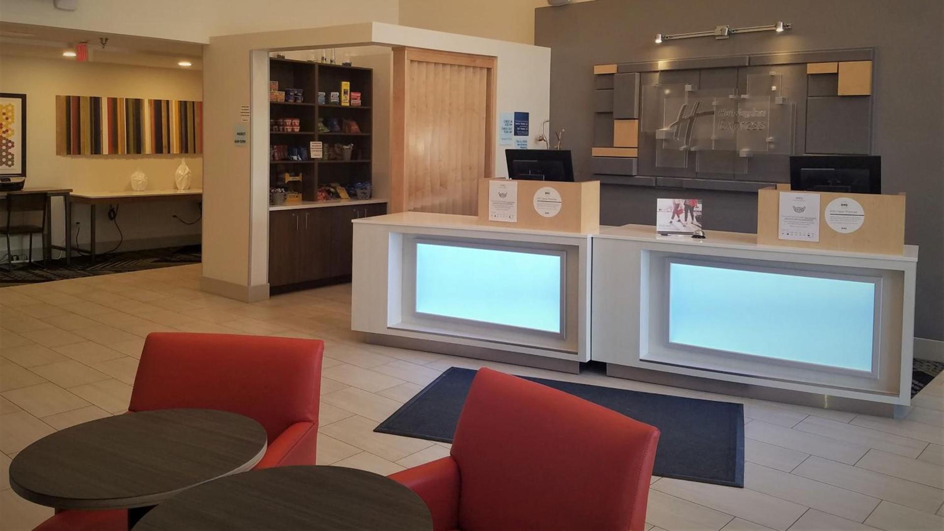 Holiday Inn Express Irwin PA TPK Exit 67 by IHG photo 4