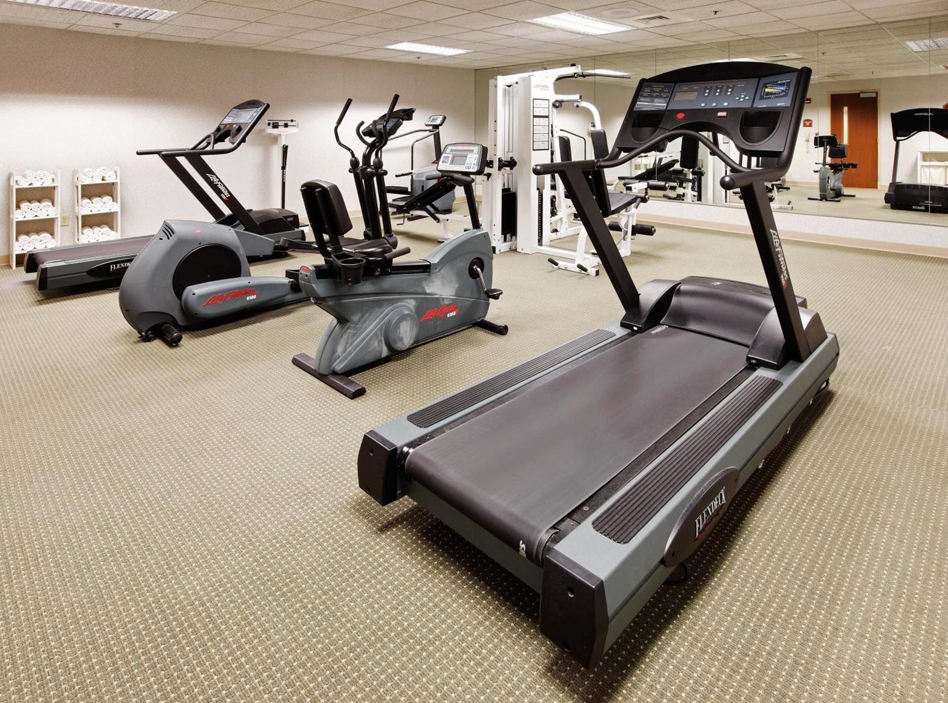 Holiday Inn Memphis-University of Memphis, an IHG Hotel photo 14