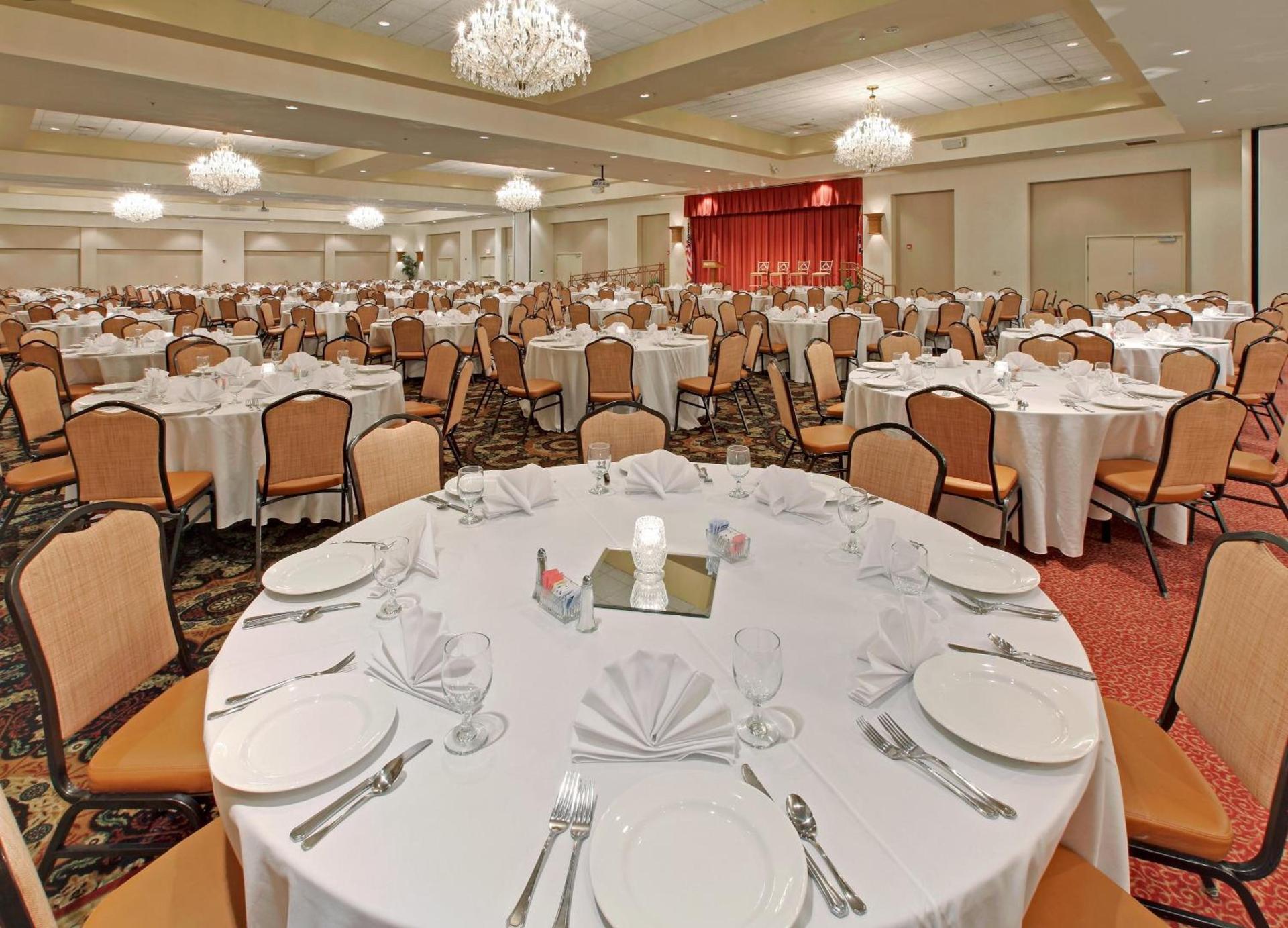 Holiday Inn Memphis-University of Memphis, an IHG Hotel photo 13