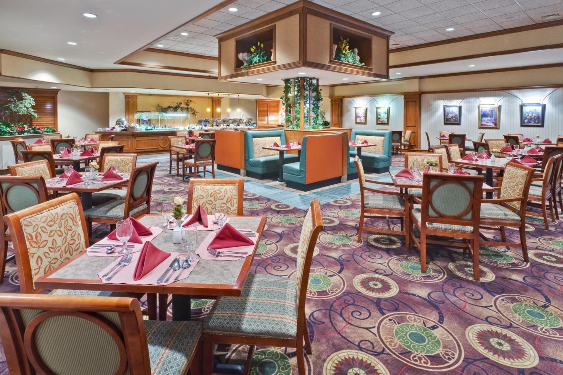 Holiday Inn Memphis-University of Memphis, an IHG Hotel photo 12