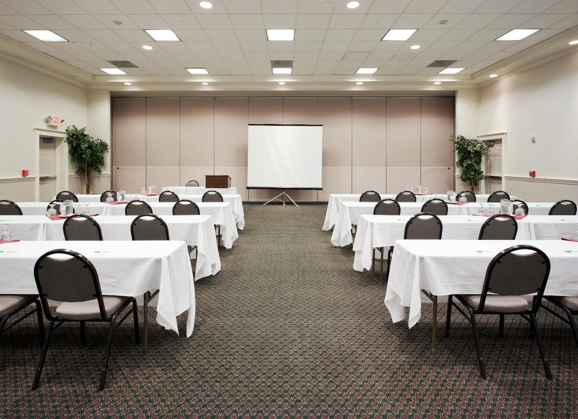Holiday Inn Redding by IHG photo 12
