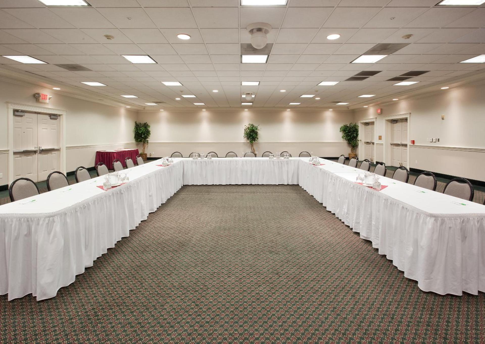 Holiday Inn Redding by IHG photo 10