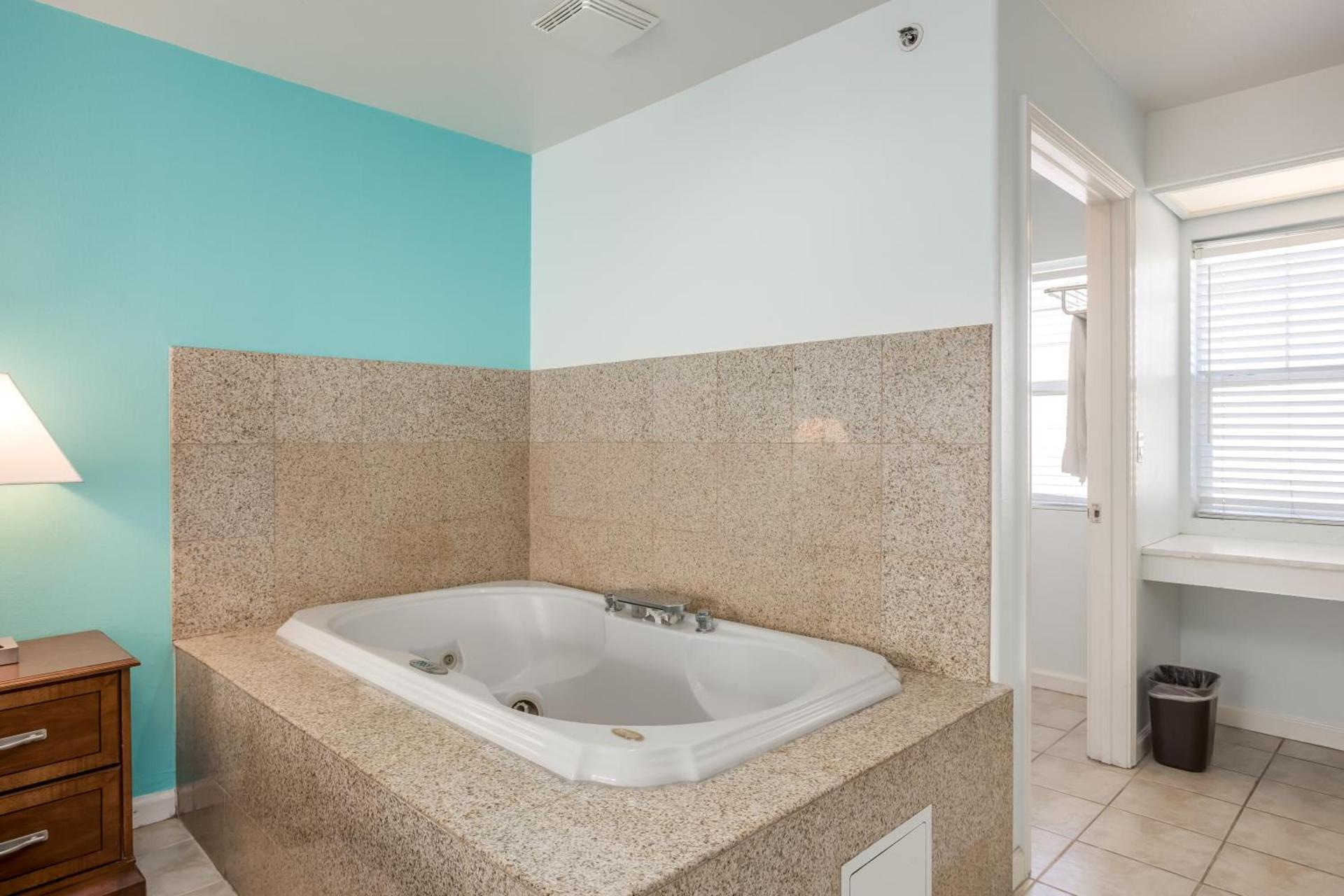 Pacifica Beach Hotel photo 37
