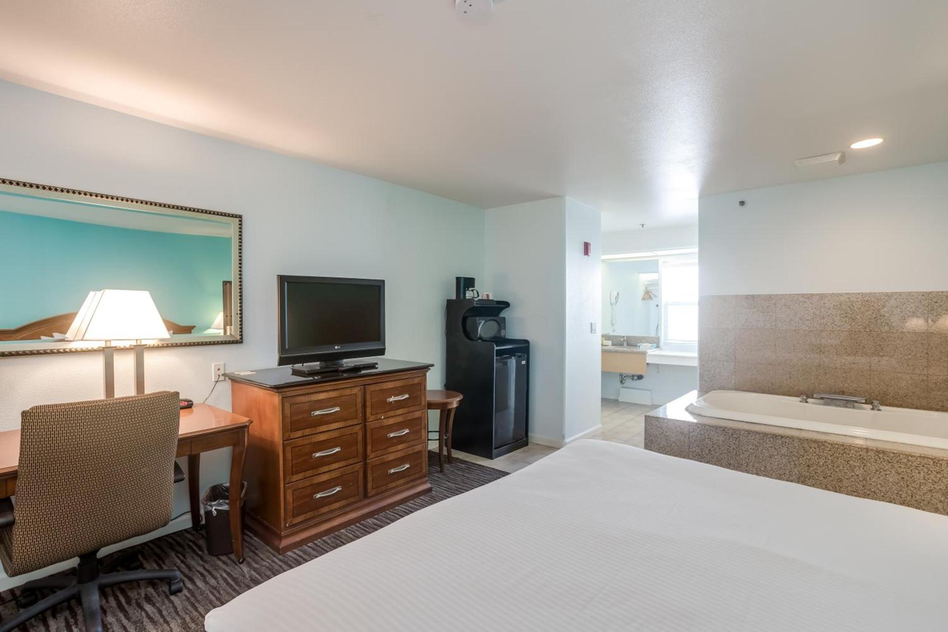 Pacifica Beach Hotel photo 47