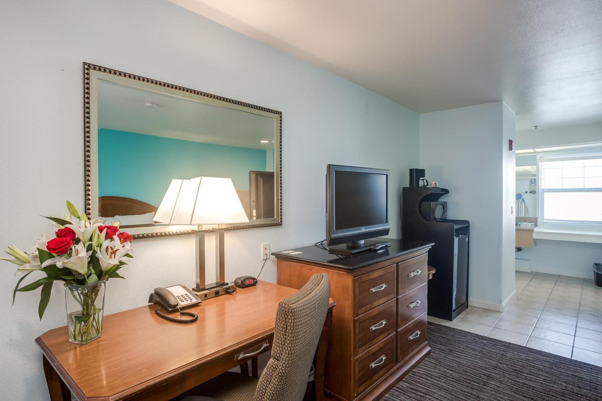 Pacifica Beach Hotel photo 48