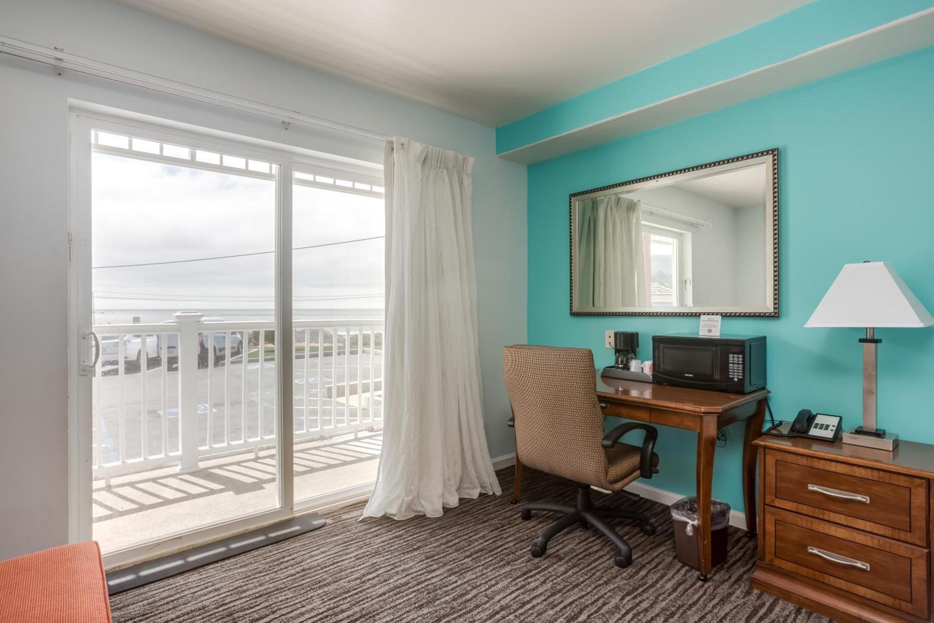 Pacifica Beach Hotel photo 53