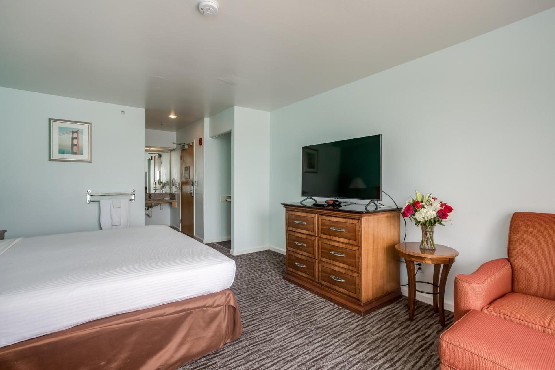 Pacifica Beach Hotel photo 52