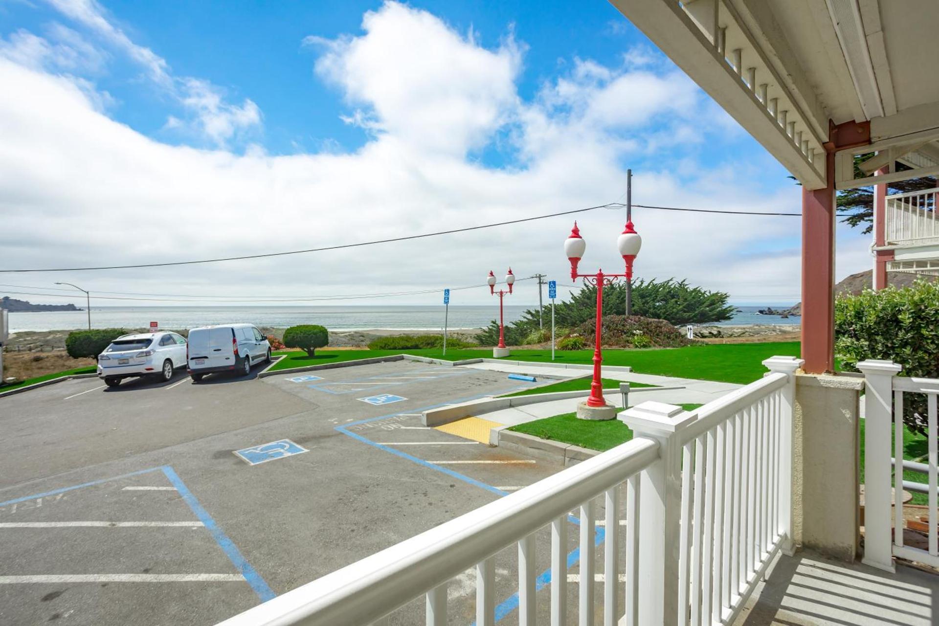 Pacifica Beach Hotel photo 50