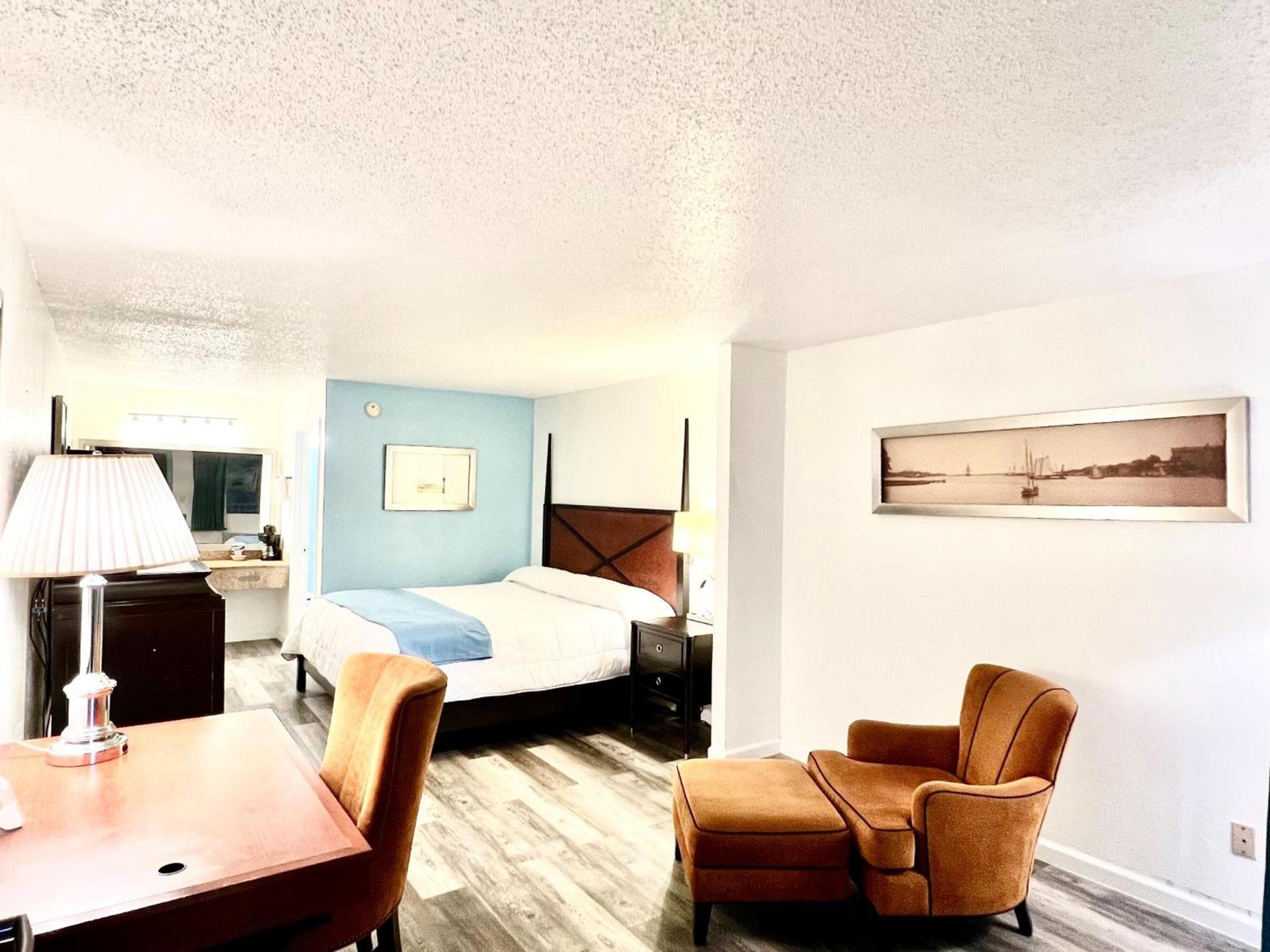 Bayou Inn & Suites photo 8