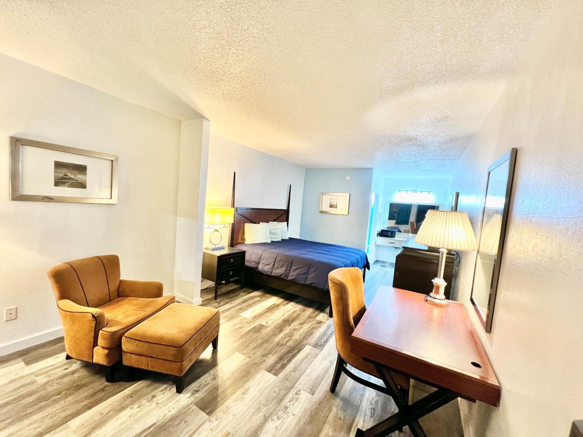 Bayou Inn & Suites photo 12