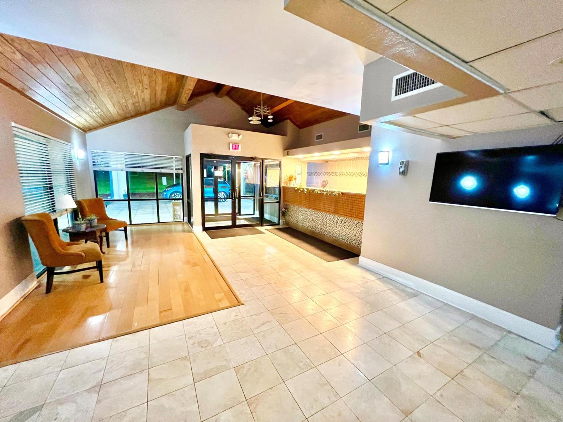 Bayou Inn & Suites photo 15