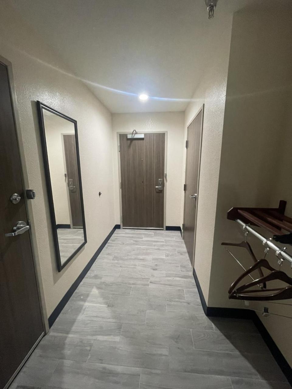 Fairway Inn photo 12