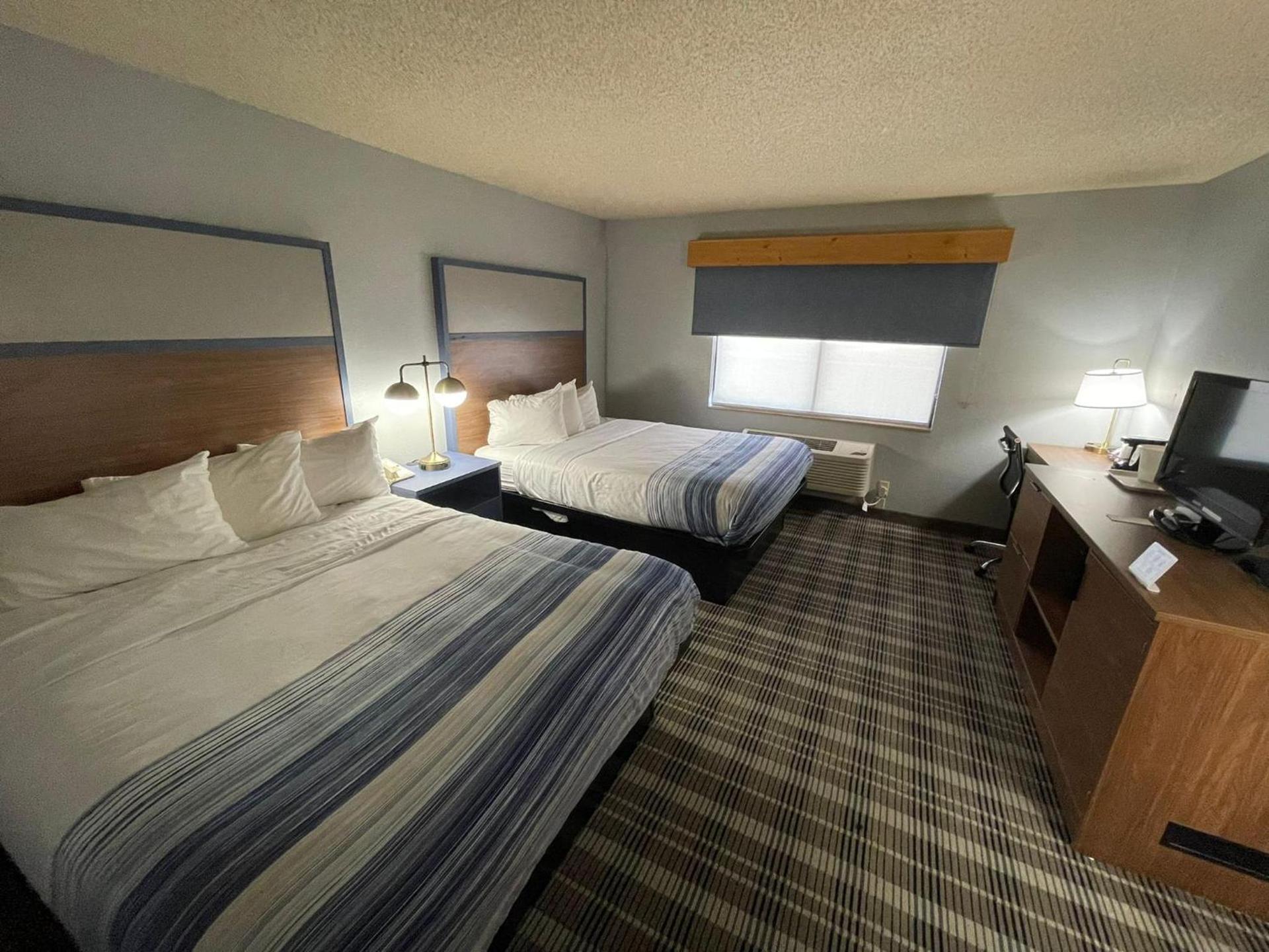 AmericInn by Wyndham Sayre photo 76