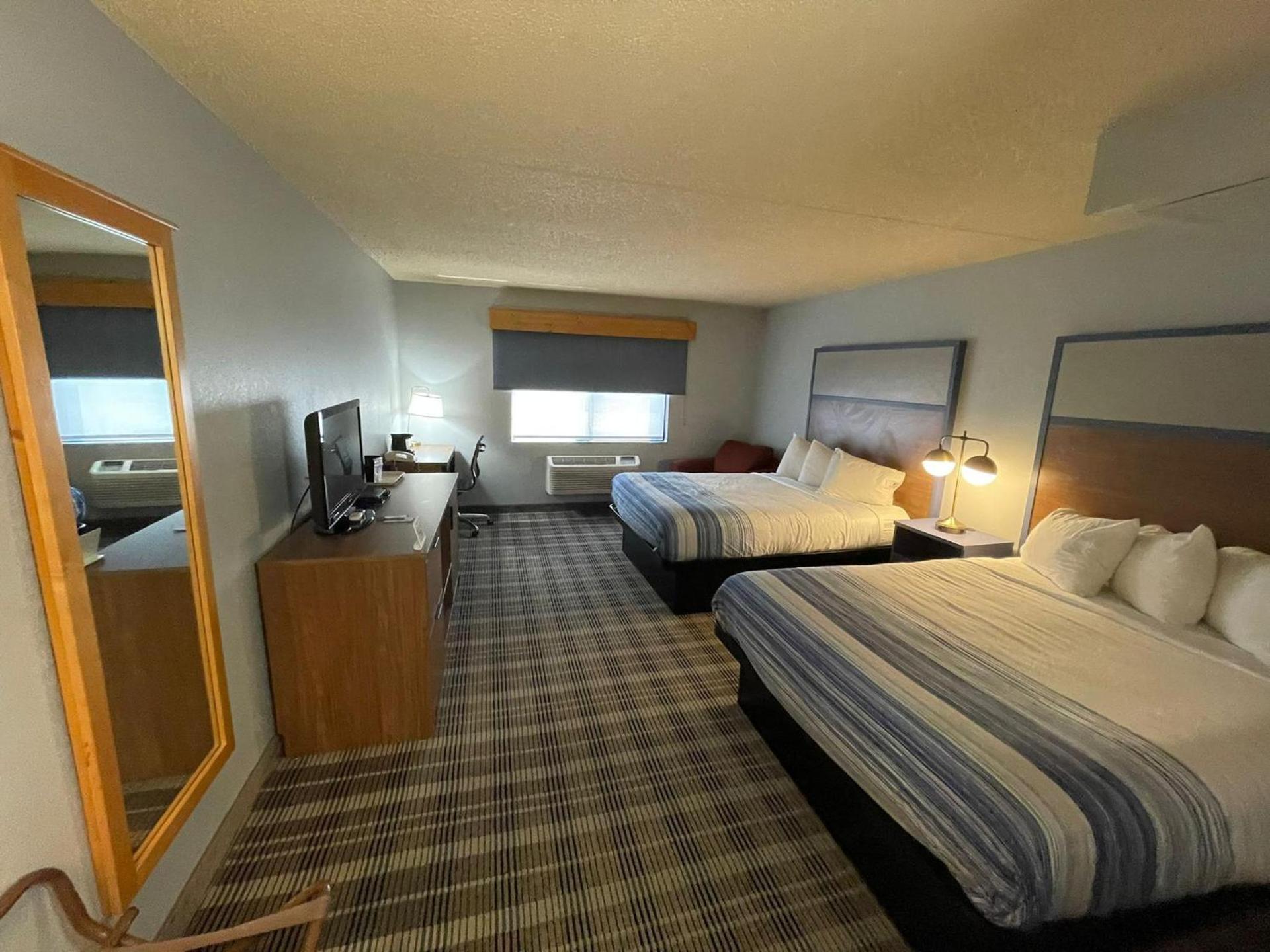 AmericInn by Wyndham Sayre photo 98
