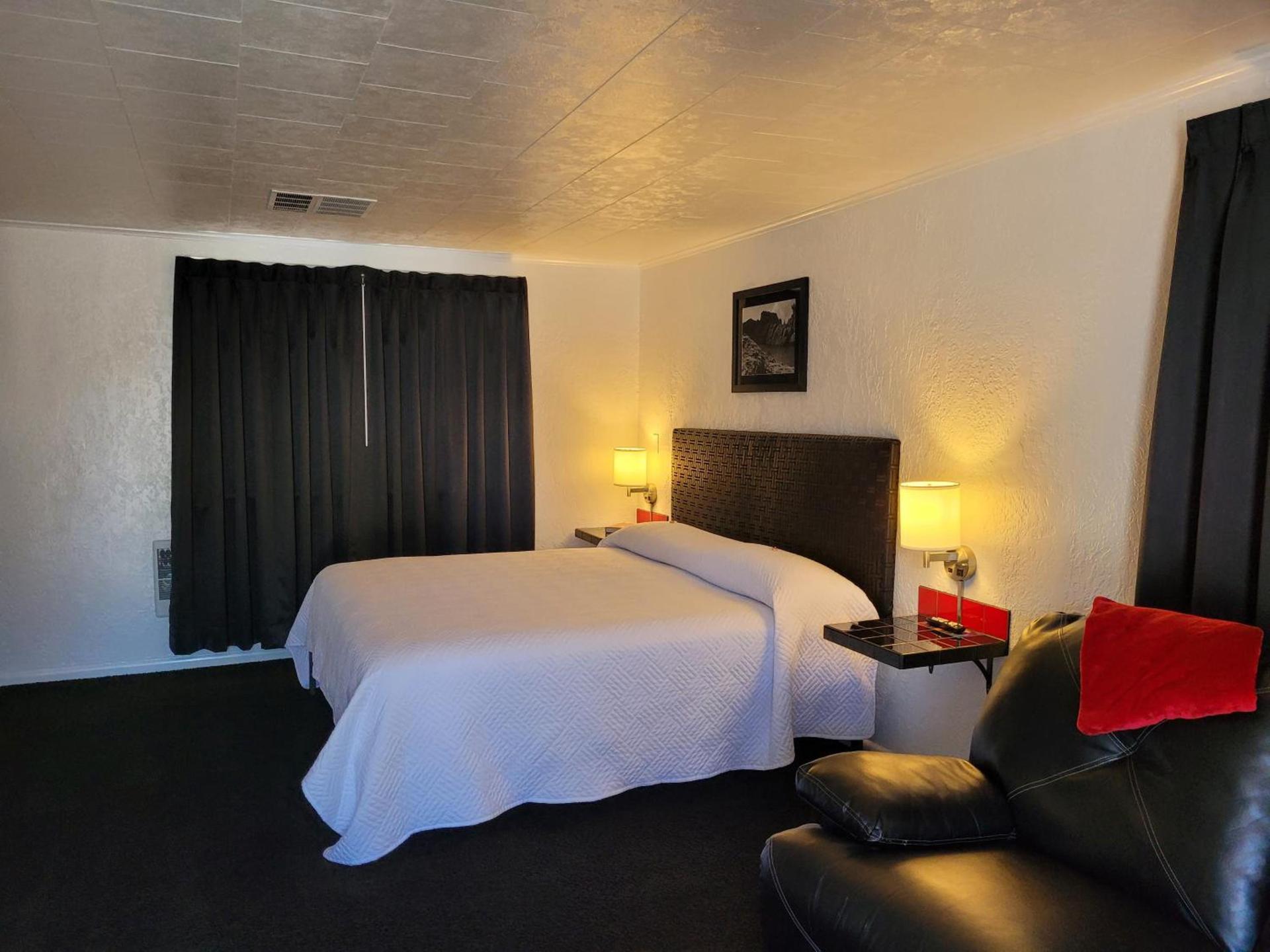 Rocket Motel photo 22