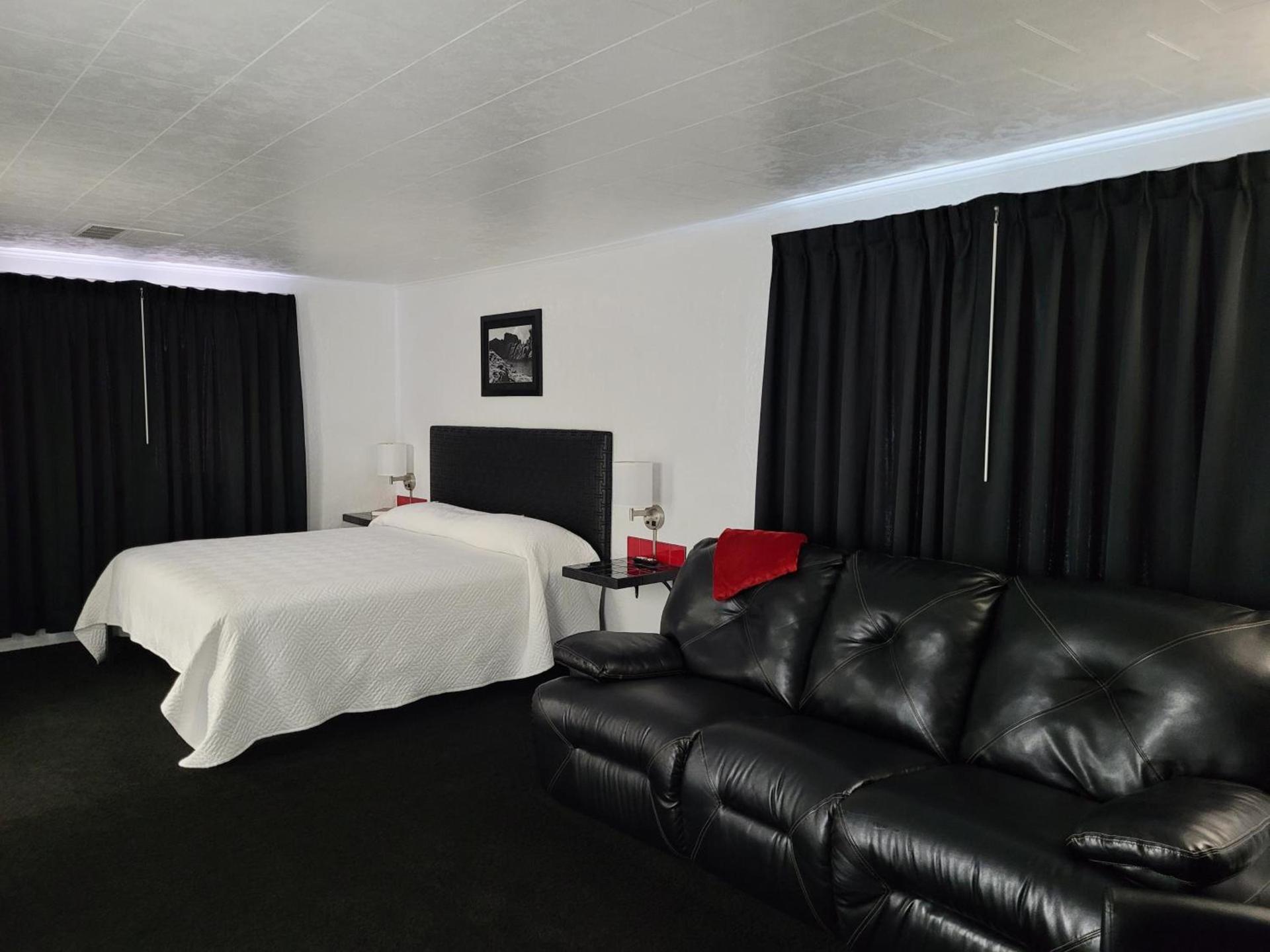 Rocket Motel photo 2
