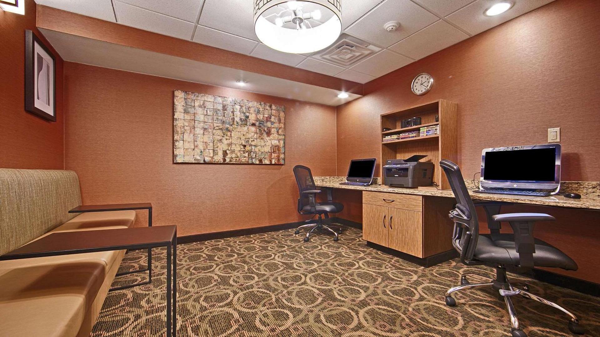 Comfort Inn & Suites Copley Akron photo 11