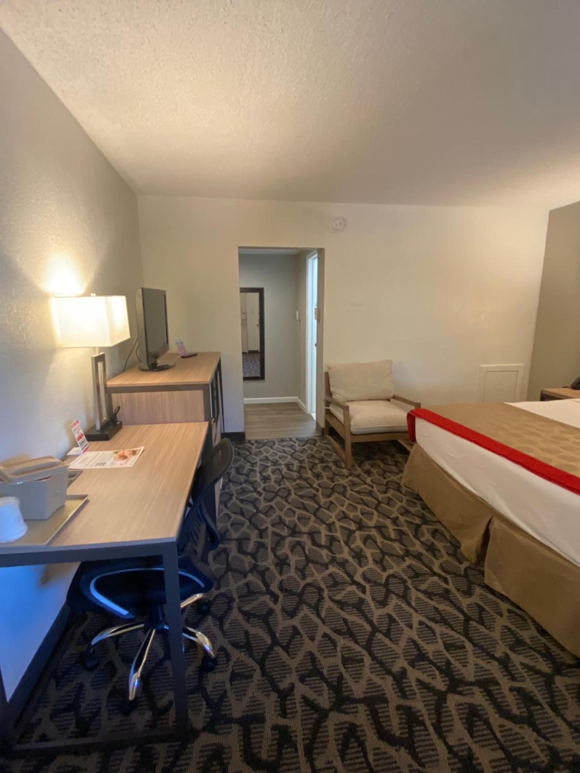 Ramada by Wyndham West Atlantic City photo 84