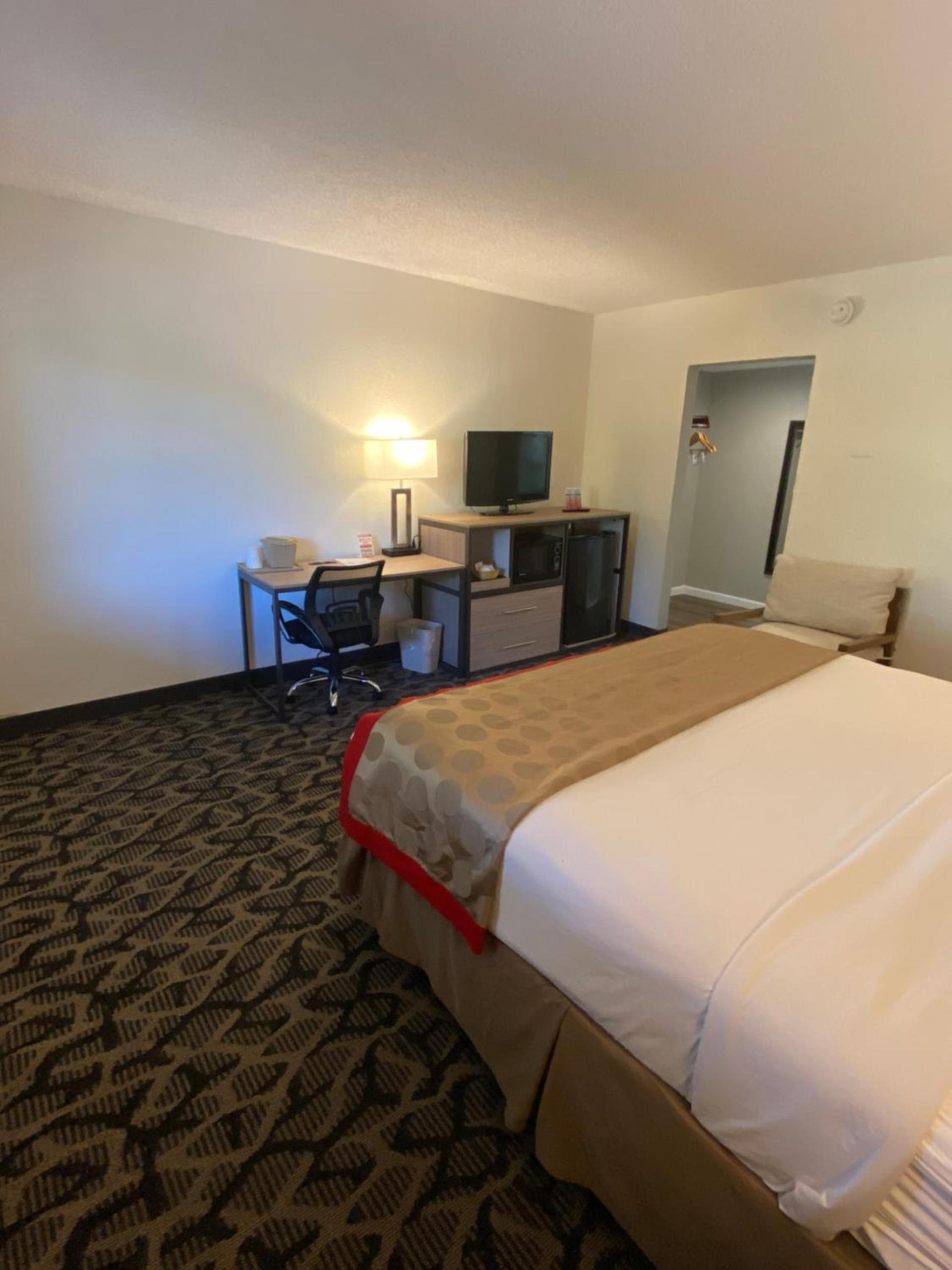 Ramada by Wyndham West Atlantic City photo 81
