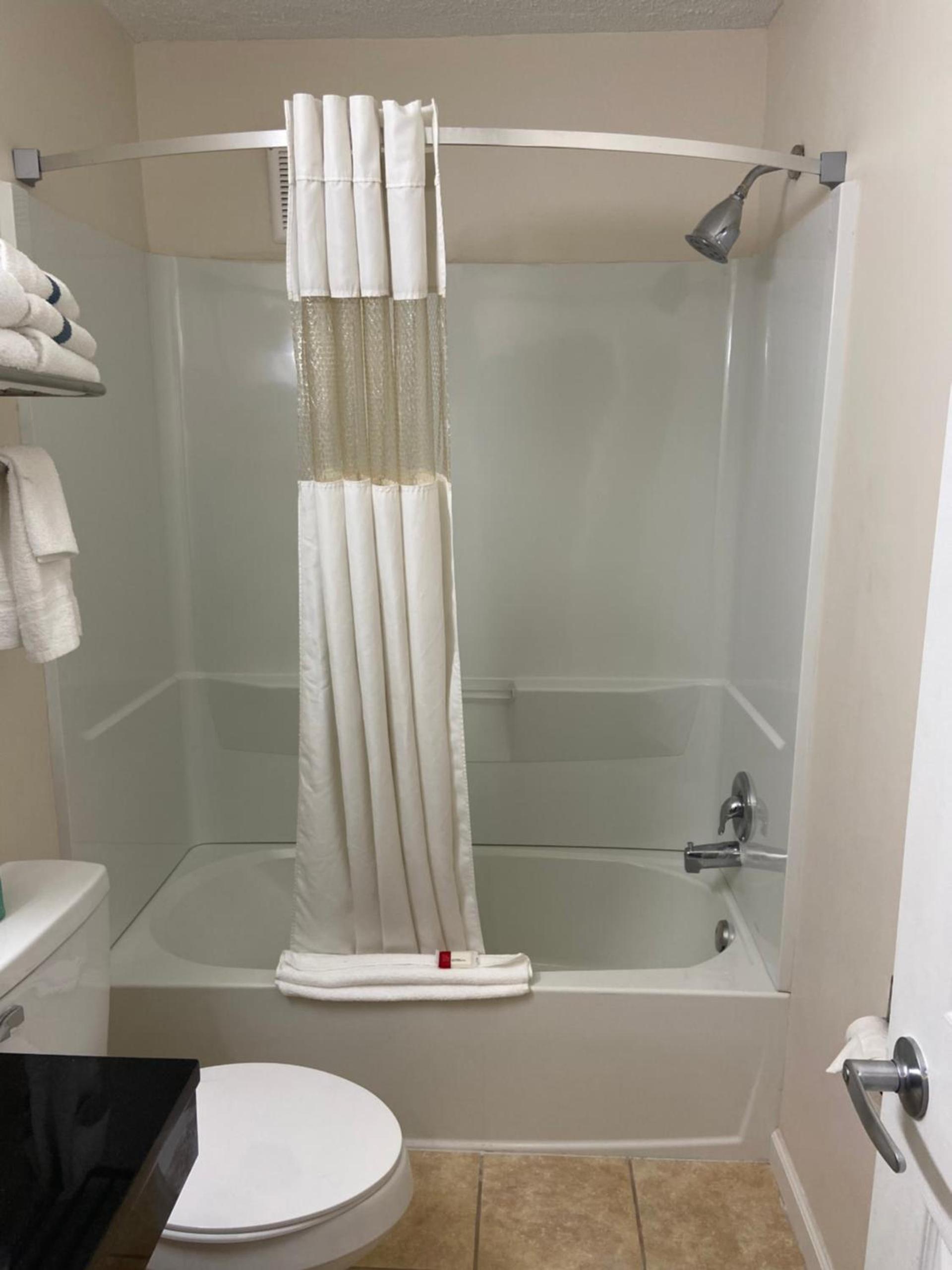 Ramada by Wyndham West Atlantic City photo 72