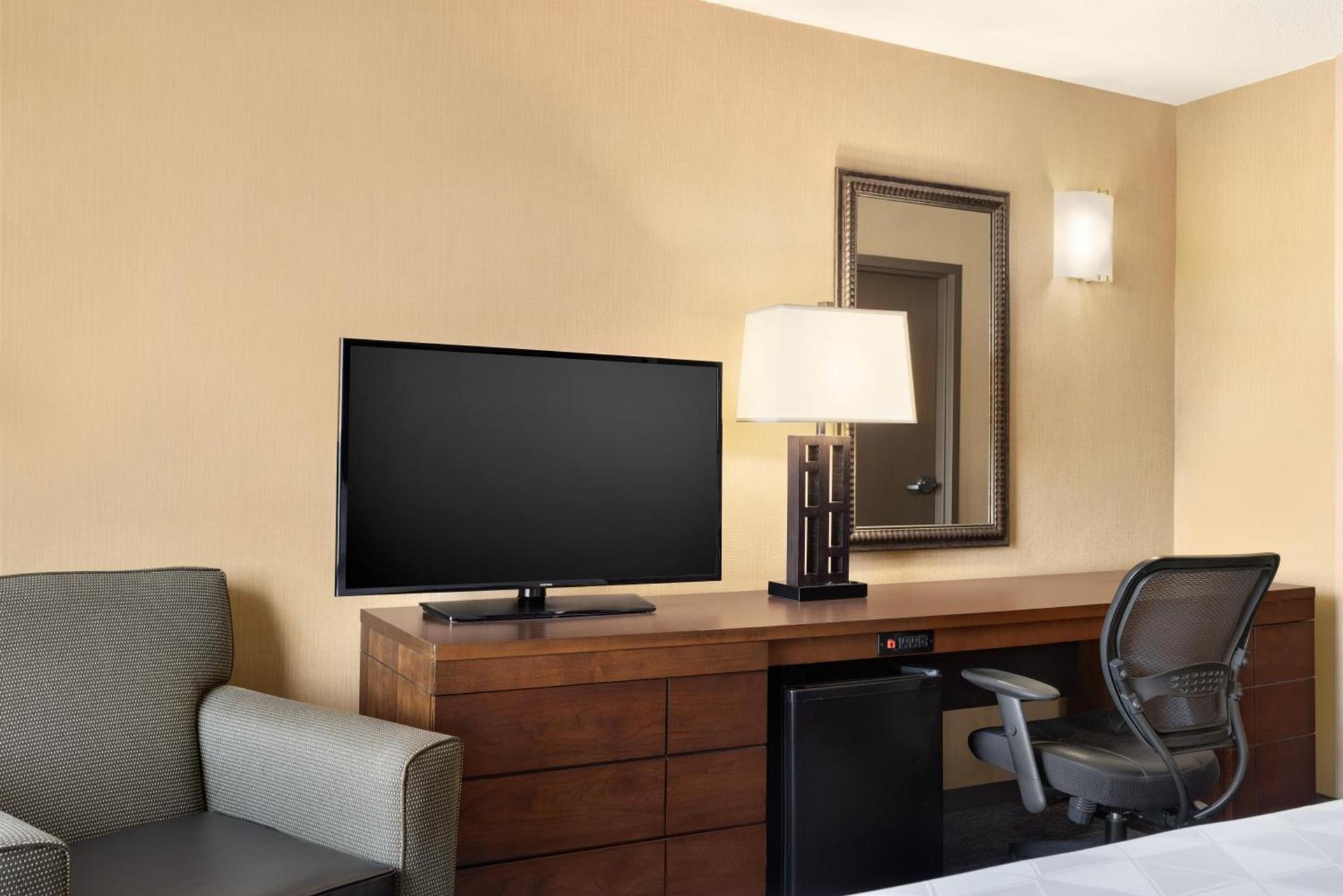 Holiday Inn National Airport/Crystal City by IHG photo 6