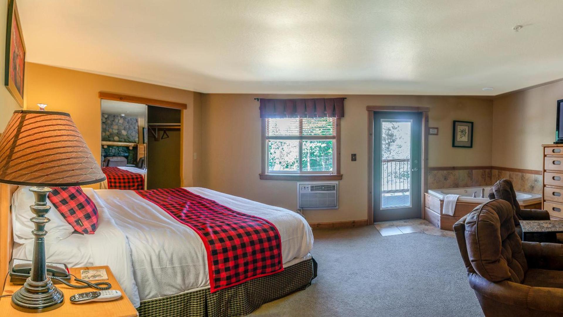 Callahan's Mountain Lodge photo 2