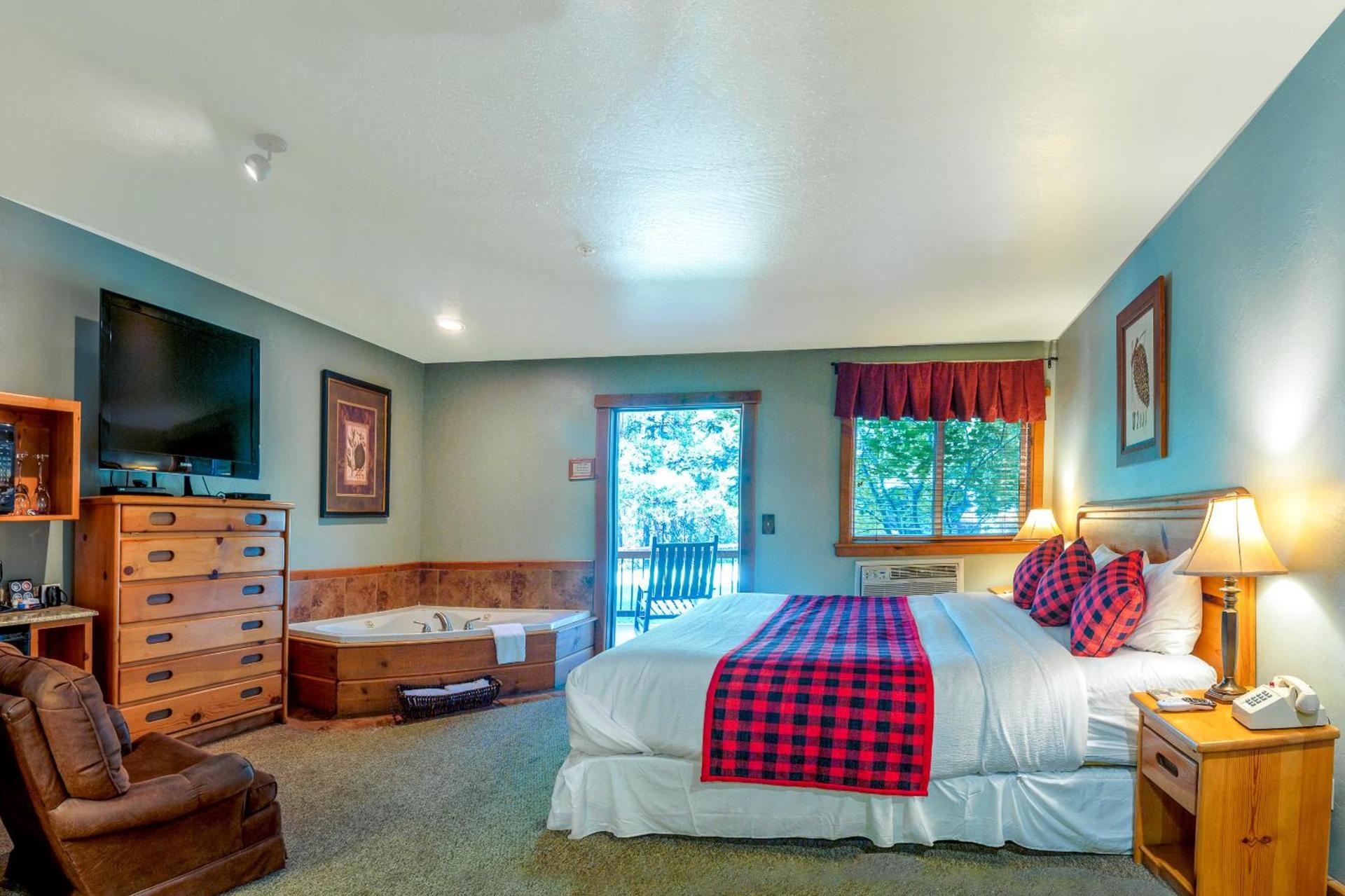 Callahan's Mountain Lodge photo 9