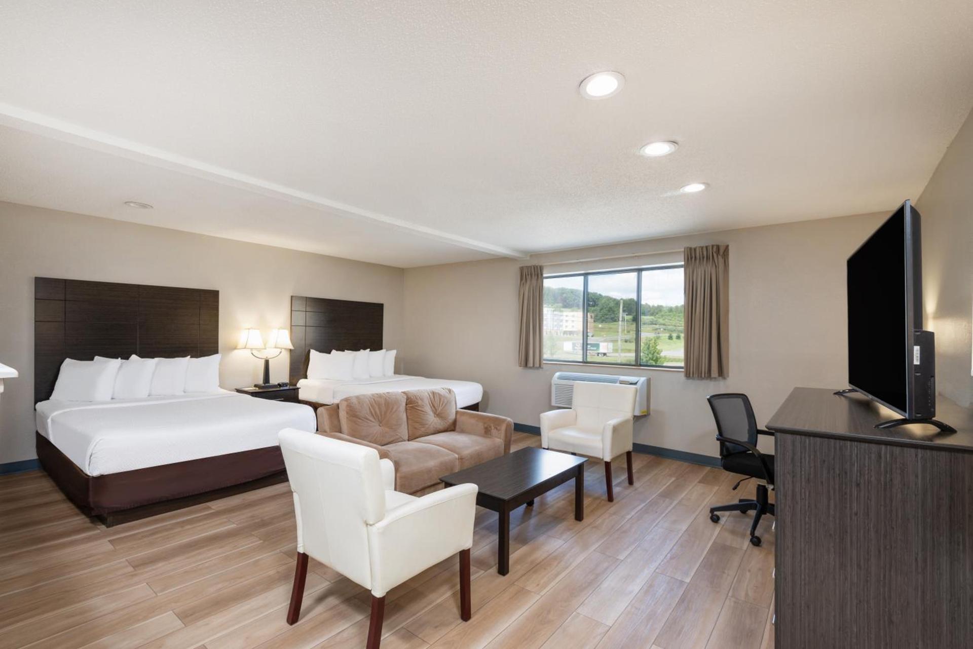 Days Inn by Wyndham Somerset PA I-70 I-76 photo 26
