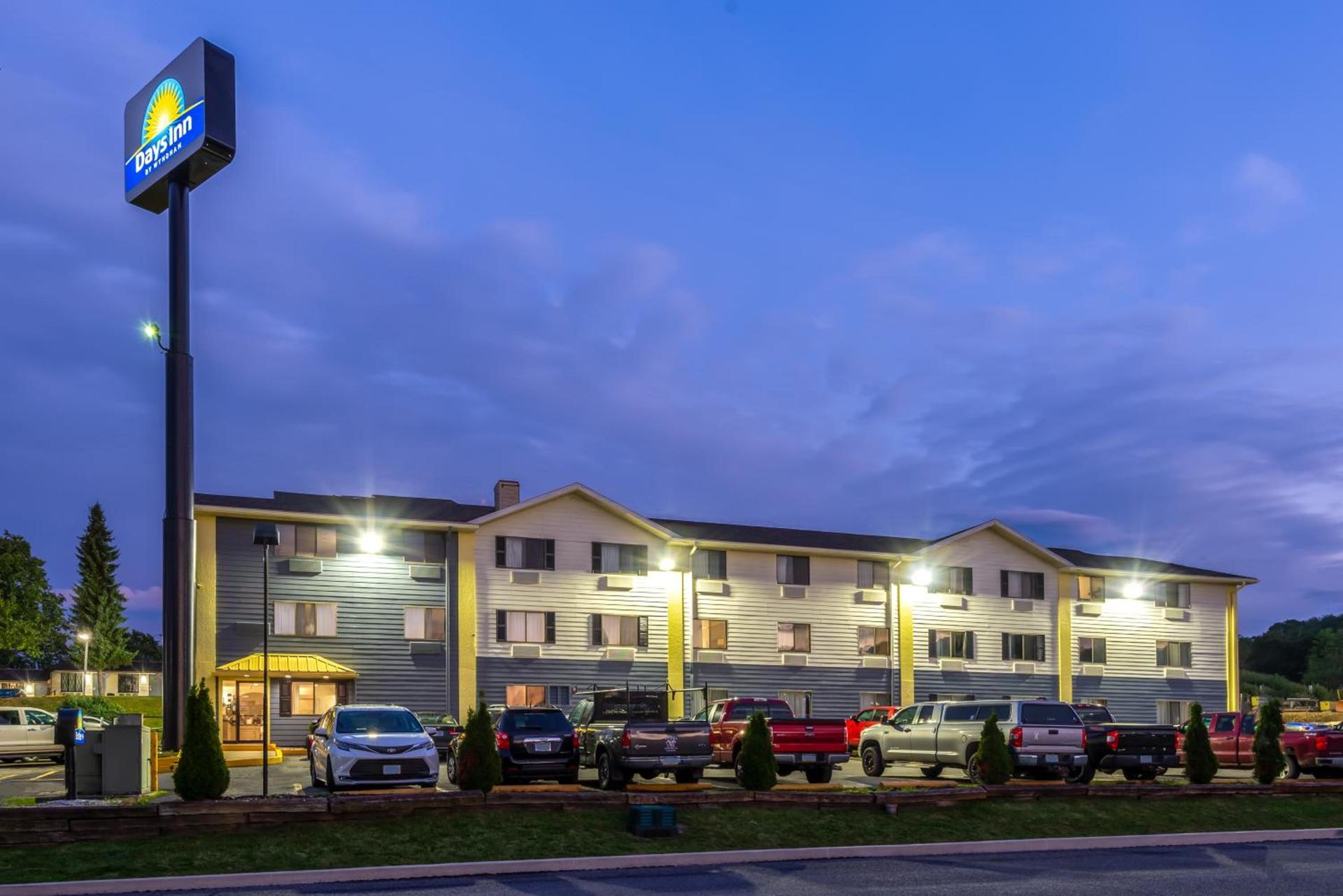 Days Inn by Wyndham Somerset PA I-70 I-76 photo 4