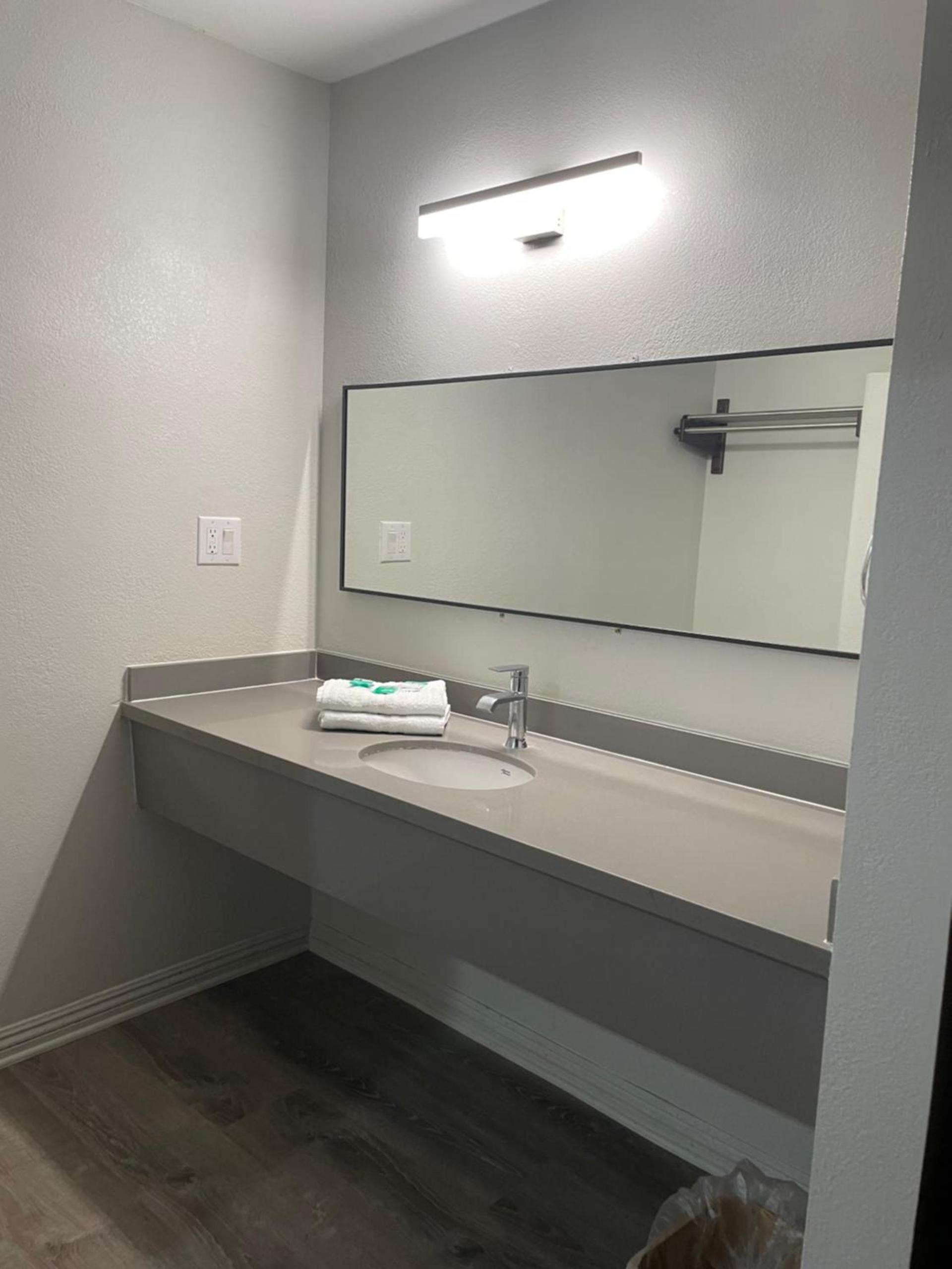 Travelodge by Wyndham Fairplex Pomona photo 16