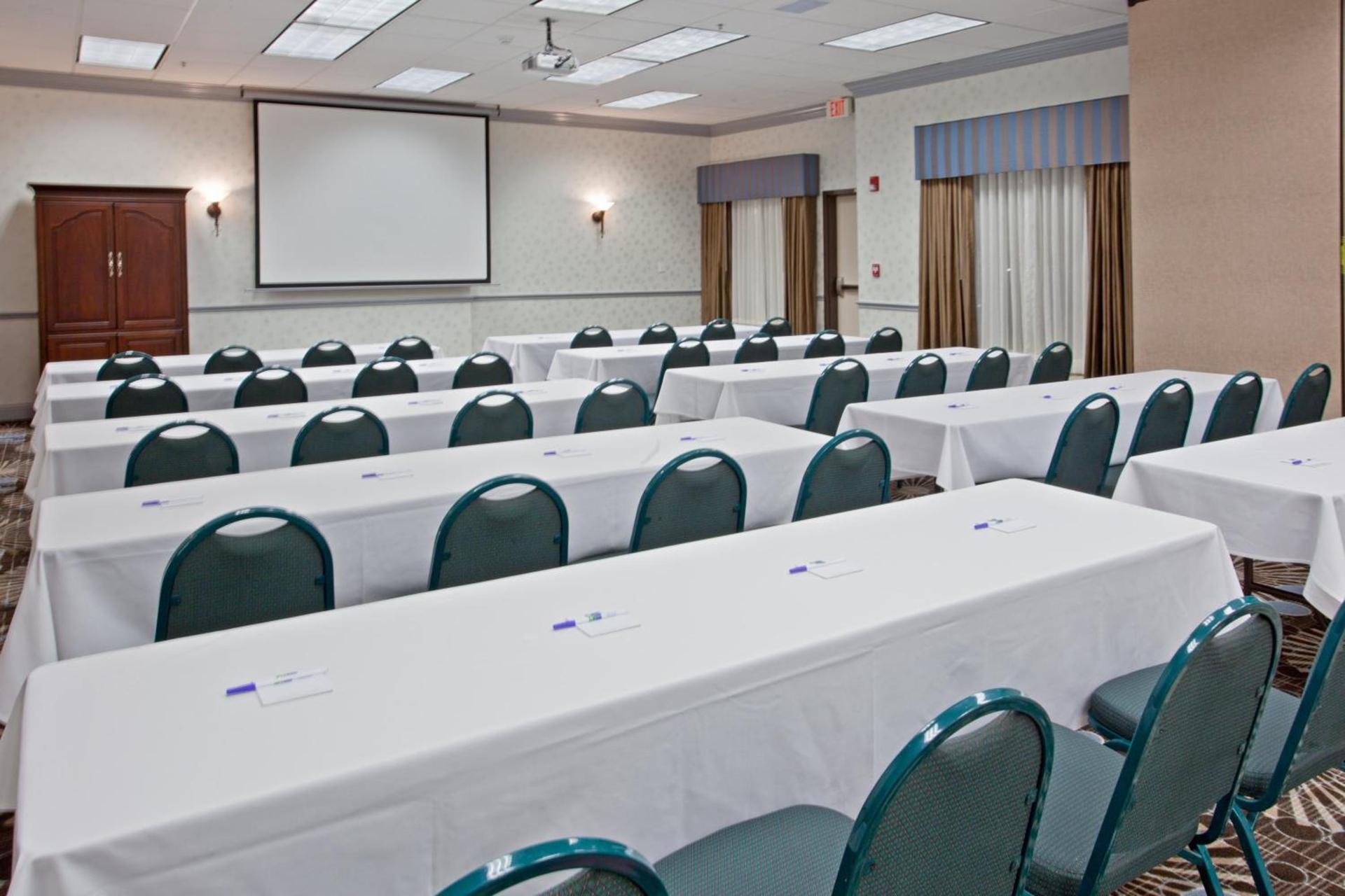 Holiday Inn Express & Suites College Station by IHG photo 58