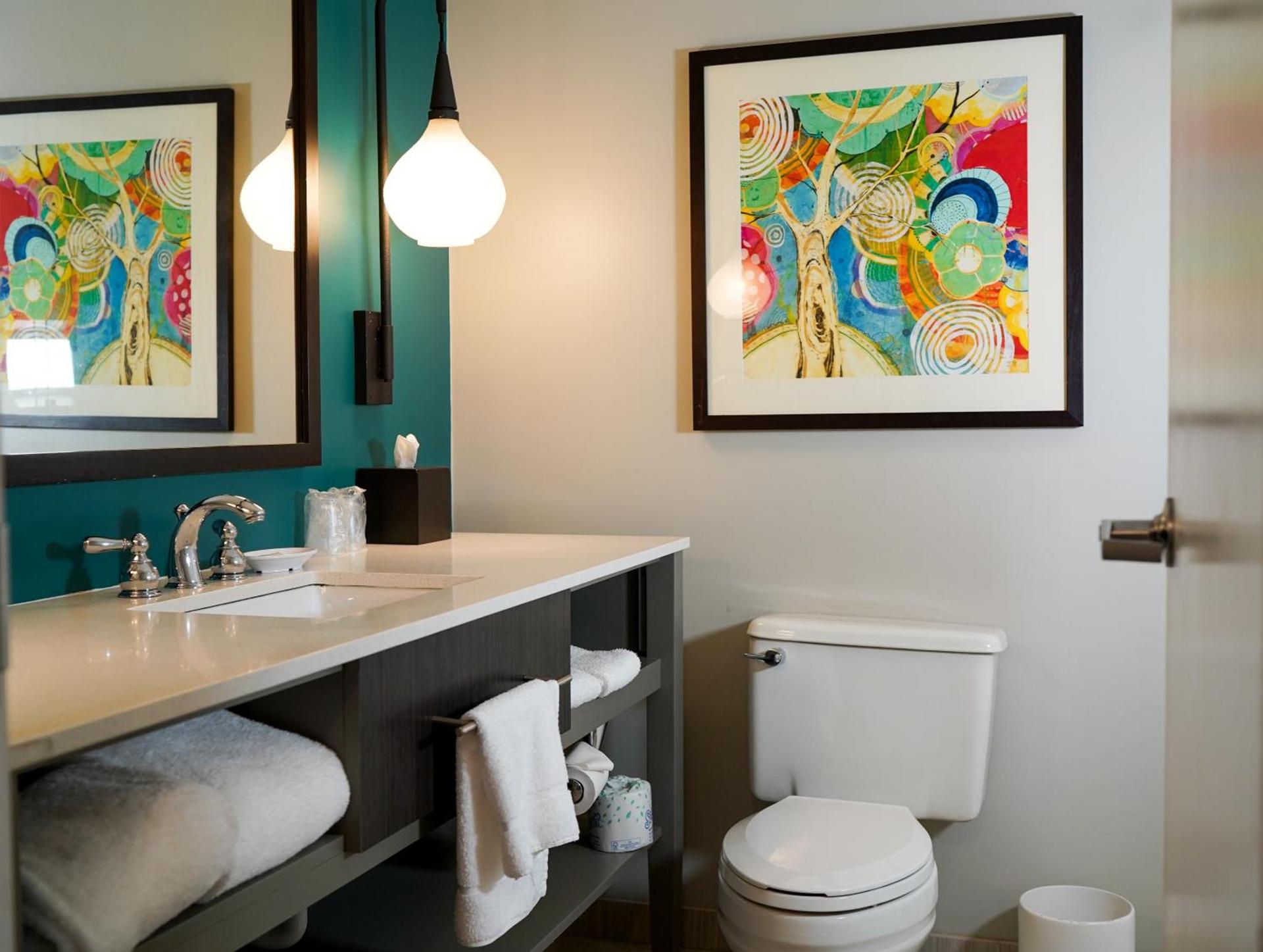 Hotel Indigo Atlanta-Vinings Ballpark Area by IHG photo 2