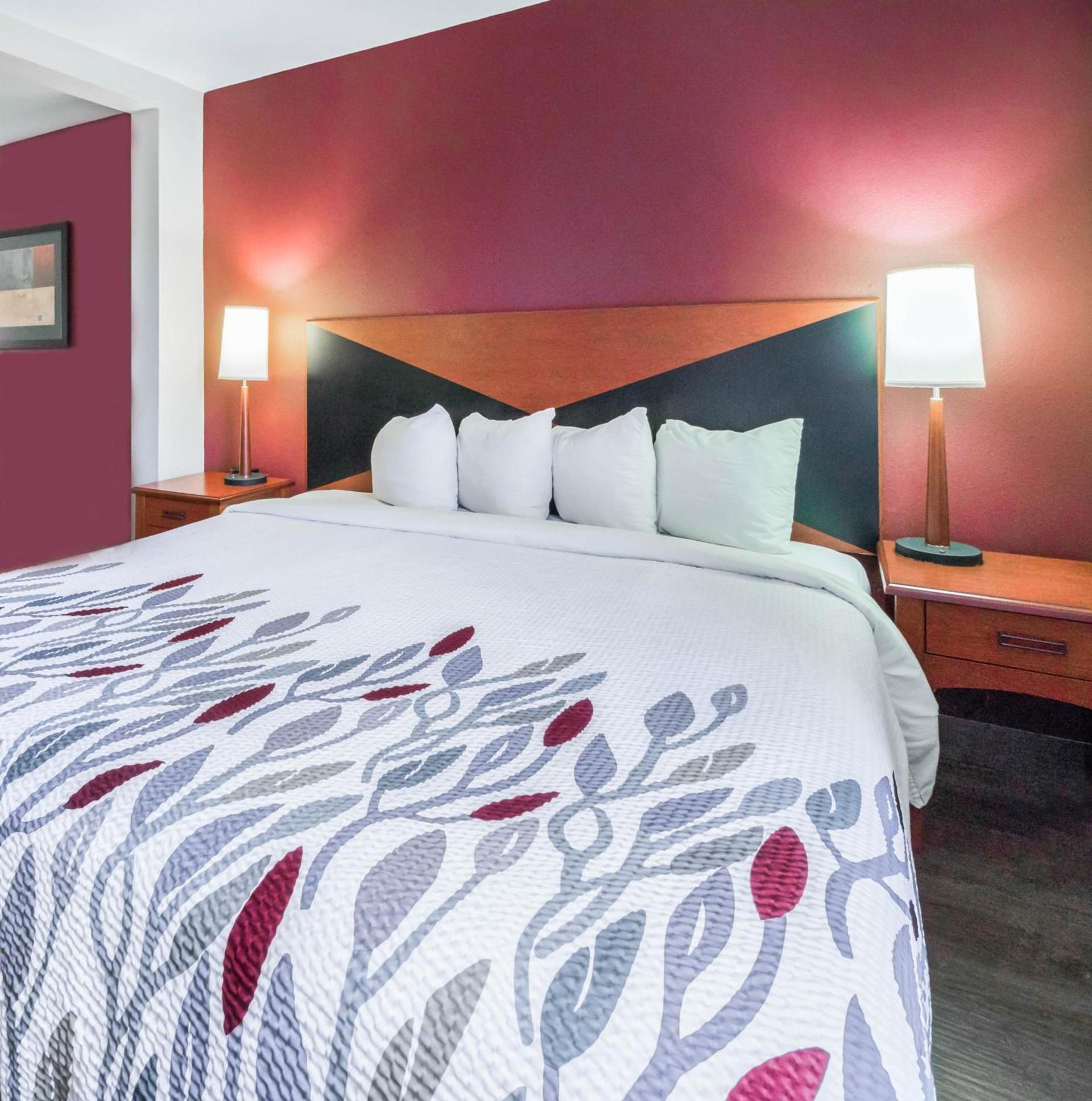 Red Roof Inn Etowah – Athens, TN photo 24
