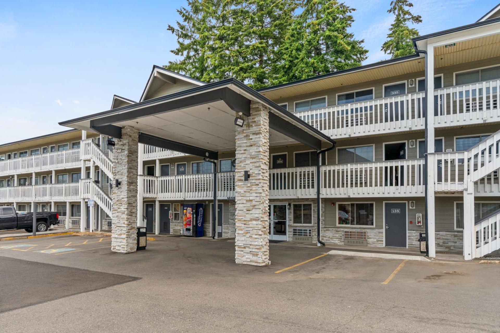 Basecamp Puyallup a Travelodge by Wyndham photo 13
