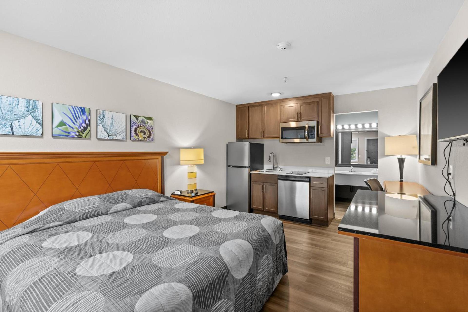 Basecamp Puyallup a Travelodge by Wyndham photo 30