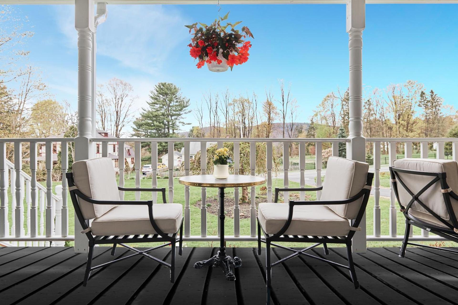 Hideaway Inn Lenox photo 4