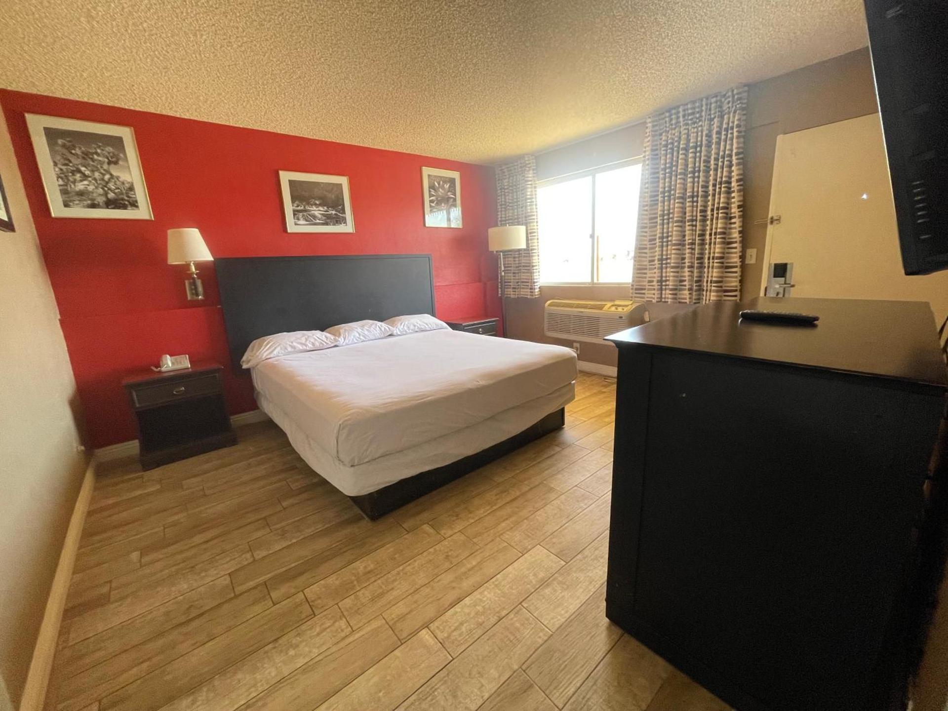 Travelodge by Wyndham Imperial - El Centro photo 29