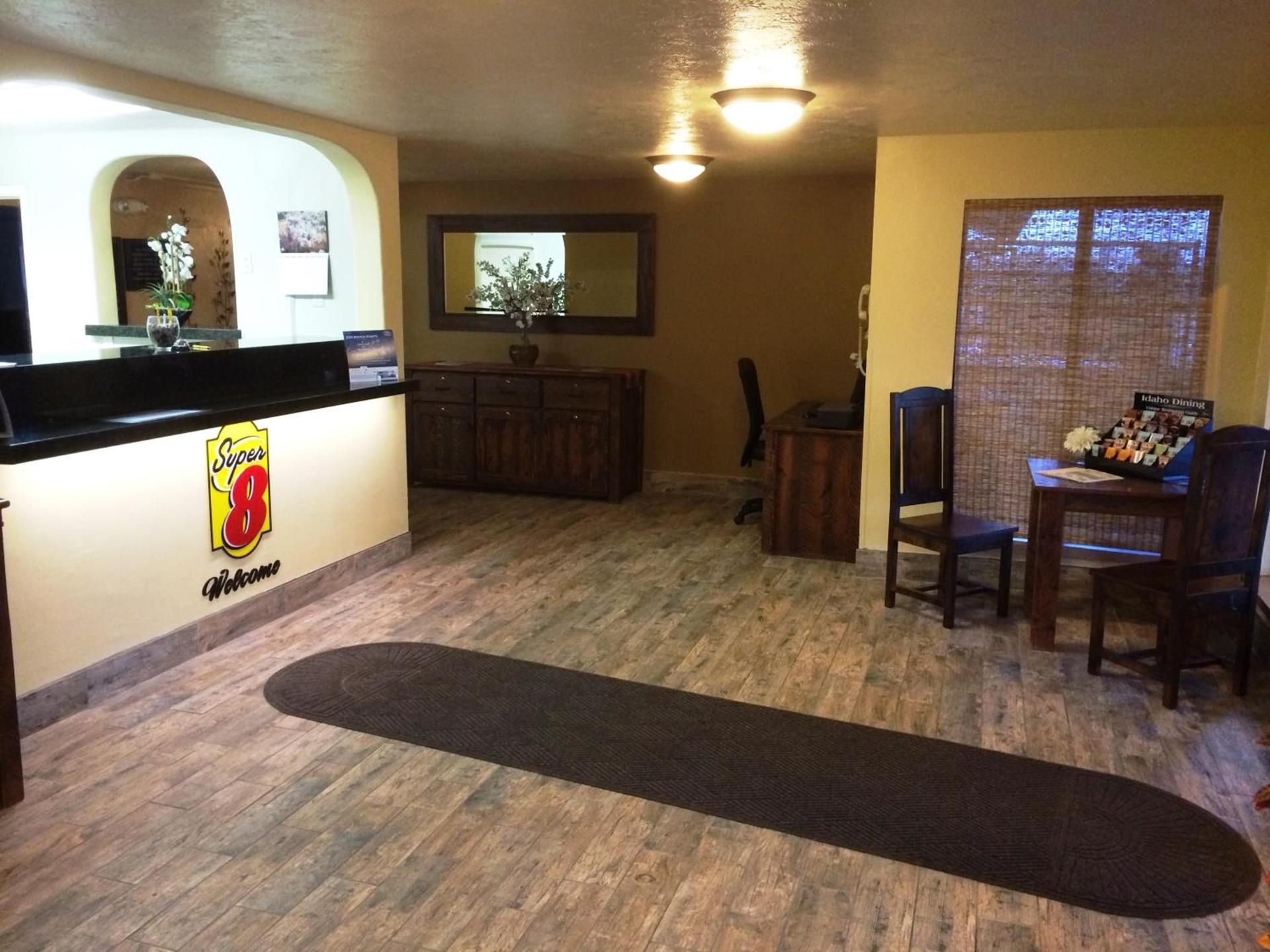 Super 8 by Wyndham Idaho Falls photo 16