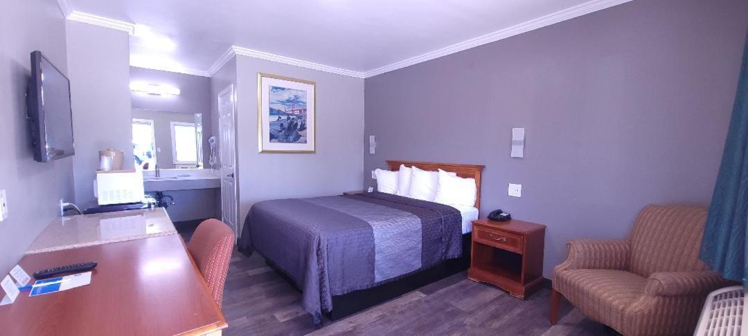 Sycamore Inn Chico University Area photo 22