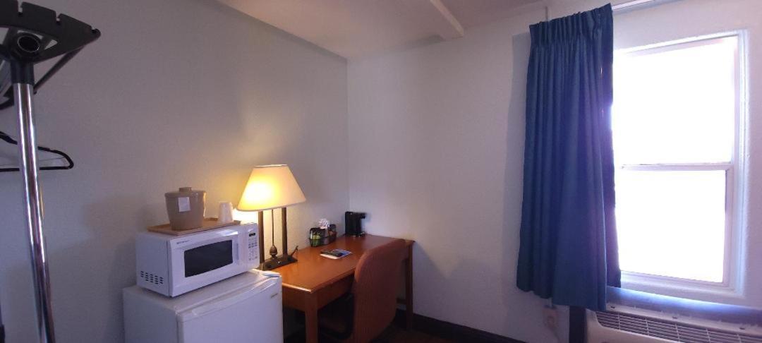 Sycamore Inn Chico University Area photo 27