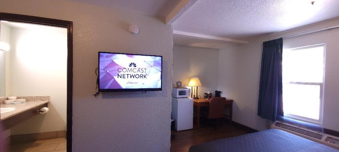 Sycamore Inn Chico University Area photo 25