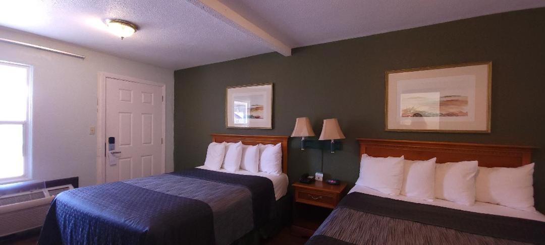 Sycamore Inn Chico University Area photo 24