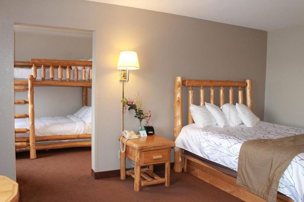 Edmore Inn photo 5