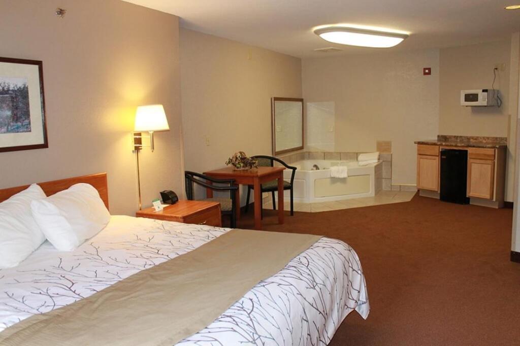 Edmore Inn photo 12